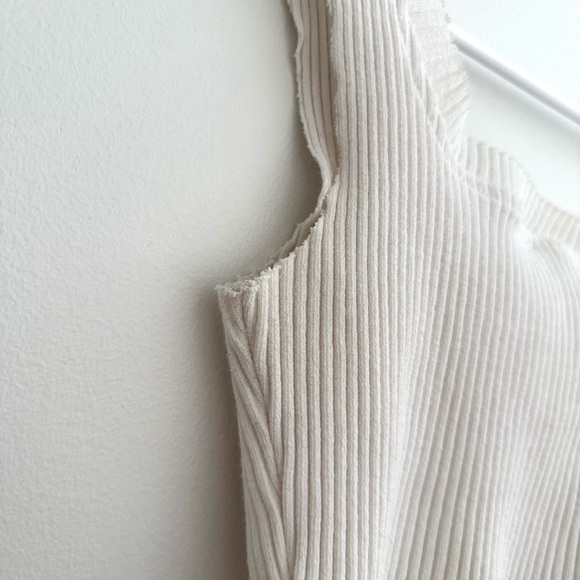 Mimosa Top - M - Off White Ruffle Pattern - Picture 6 of 7